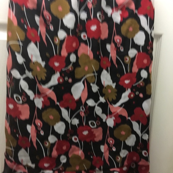 Ladies skirt - Picture 1 of 1